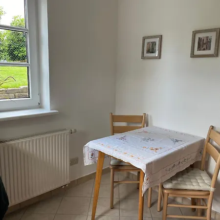 Appartement Mit Terrasse