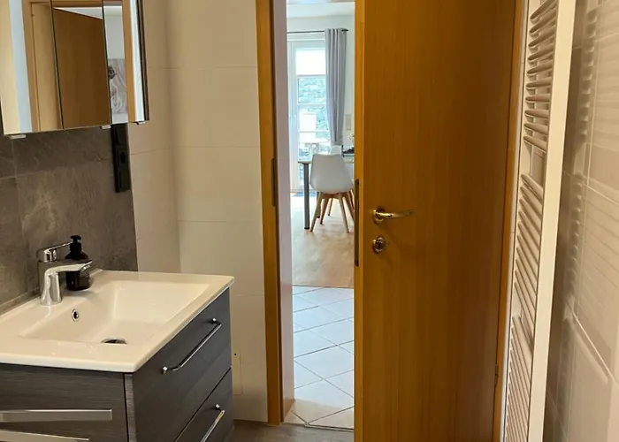 Apartment Mit Terrasse